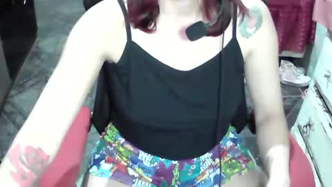 Snapshot of manuescarlate13 chatting on 27, 10, 2025 Manu Escarlate online show from 27, 10, 2025