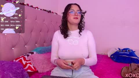 Manu  online show from 1, 2, 2025