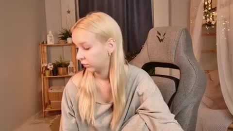 Snapshot of maoqibeverly chatting on 28, 7, 2026 Maoqi online show from 28, 7, 2026