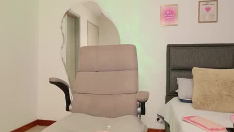     online show from 12, 3, 2025