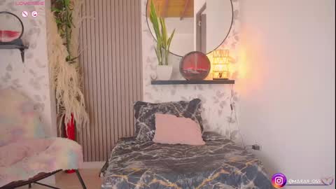 Mara Independent Model online show from 18, 4, 2026