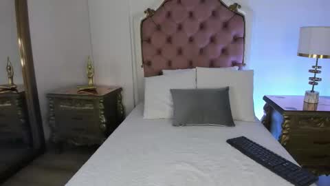 Snapshot of mara_betancurt chatting on 21, 11, 2025 Mara online show from 21, 11, 2025