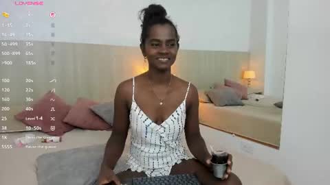 Snapshot of mara_sinclair chatting on 14, 7, 2026 Mara Sinclair online show from 14, 7, 2026