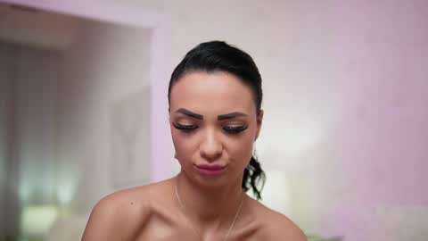  Mara  online show from 20, 1, 2025