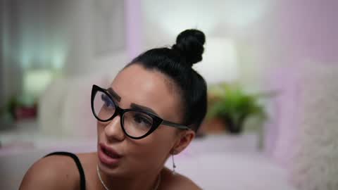  Mara  online show from 25, 1, 2025