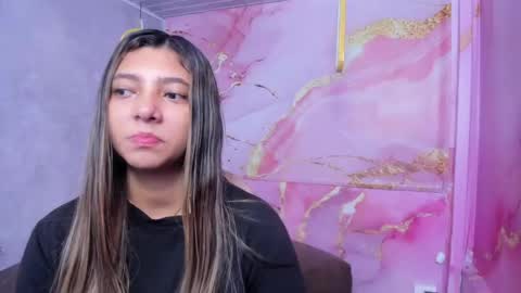 Snapshot of maraluna_ chatting on 25, 4, 2026 Maraluna online show from 25, 4, 2026