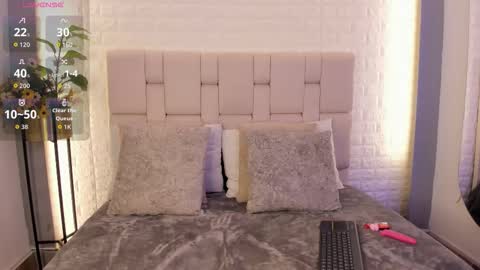 Snapshot of maraswan_ chatting on 25, 2, 2026 Mara online show from 25, 2, 2026