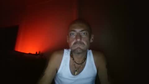 Snapshot of marc_cereza chatting on 17, 10, 2025 marc_cereza online show from 17, 10, 2025