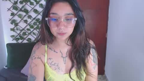 Snapshot of marce_bunny chatting on 15, 9, 2025 Marcela online show from 15, 9, 2025