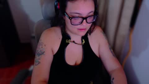 marcela2101s online show from 12, 10, 2025