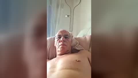 Snapshot of marcolindoone chatting on 19, 7, 2026 marcolindoone online show from 19, 7, 2026