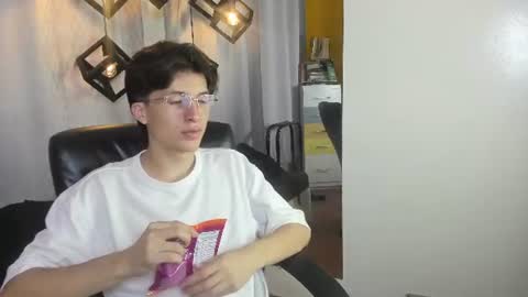 marcoviolet online show from 5, 7, 2026