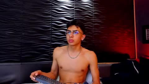 Snapshot of marcoyethan chatting on 31, 12, 2024 Marco and Ethan online show from 31, 12, 2024