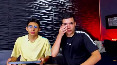 Snapshot of marcoyethan chatting on 5, 1, 2025 Marco and Ethan online show from 5, 1, 2025