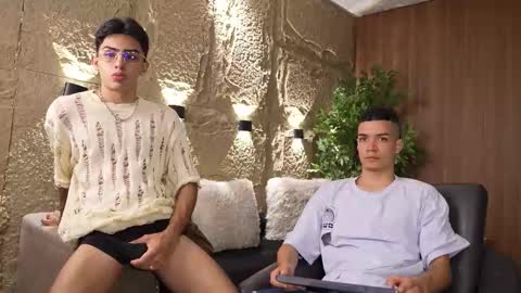 Snapshot of marcoyethan chatting on 3, 10, 2025 Marco and Ethan online show from 3, 10, 2025