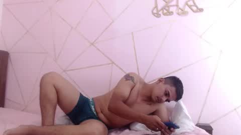 Snapshot of marcus_and_violett chatting on 15, 4, 2026 marcus and violett online show from 15, 4, 2026