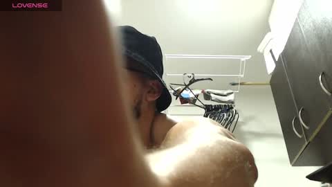   online show from 18, 1, 2025