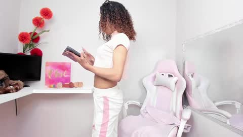 marfilastrom online show from 15, 12, 2024