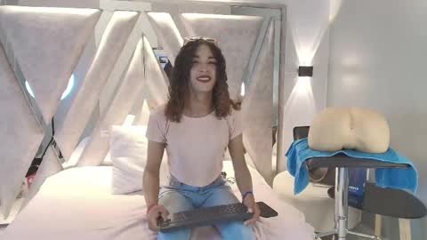 marfilastrom online show from 16, 9, 2025