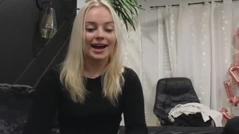 Snapshot of margot_robbie7 chatting on 11, 2, 2025 margot_robbie7 online show from 11, 2, 2025