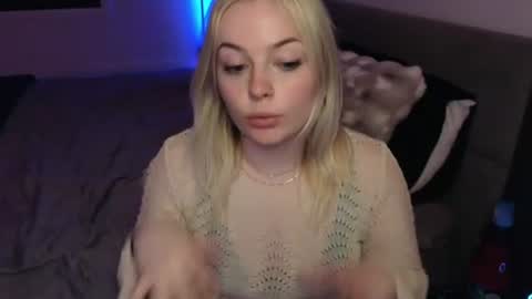 Snapshot of margot_robbie7 chatting on 8, 7, 2026 margot_robbie7 online show from 8, 7, 2026