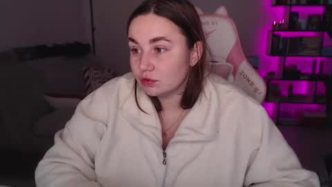 mari moore online show from 15, 12, 2025