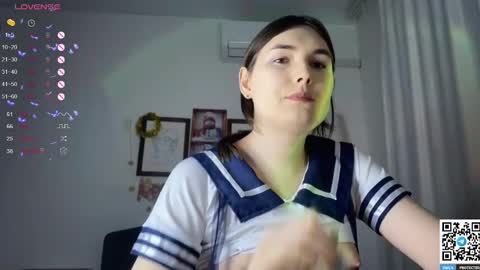 Snapshot of maria_bowie chatting on 1, 2, 2025 Maria online show from 1, 2, 2025