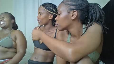 Snapshot of maria_dally chatting on 5, 12, 2024 maria_dally online show from 5, 12, 2024