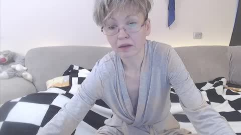 Mari online show from 5, 4, 2026