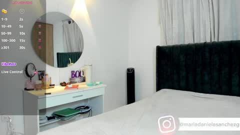 mariadanielasanchez online show from 21, 10, 2025