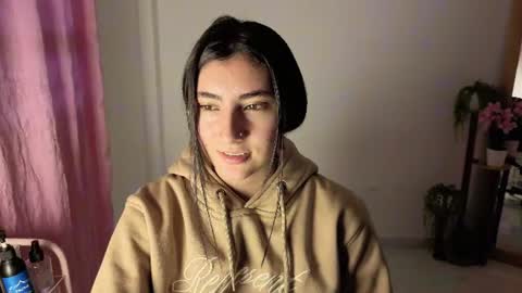 Snapshot of mariagh_ chatting on 9, 7, 2026 Maria online show from 9, 7, 2026