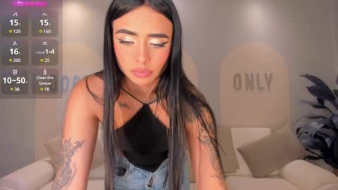 MARIA HERRERA  online show from 28, 12, 2024