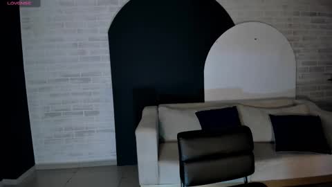 MARIA HERRERA  online show from 12, 3, 2025