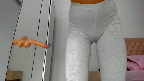 Snapshot of marialove221 chatting on 13, 1, 2026 MariaLove online show from 13, 1, 2026