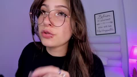 Snapshot of mariam_scott18 chatting on 2, 12, 2024 Mariam online show from 2, 12, 2024