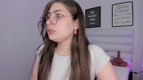 Snapshot of mariam_scott18 chatting on 30, 12, 2024 Mariam online show from 30, 12, 2024