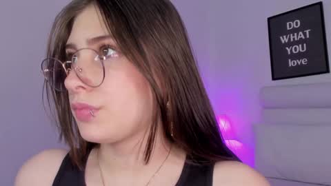 Snapshot of mariam_scott18 chatting on 12, 1, 2025 Mariam online show from 12, 1, 2025