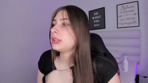Snapshot of mariam_scott18 chatting on 15, 1, 2025 Mariam online show from 15, 1, 2025