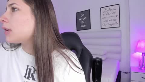 Snapshot of mariam_scott18 chatting on 16, 1, 2025 Mariam online show from 16, 1, 2025