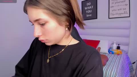 Snapshot of mariam_scott18 chatting on 26, 2, 2025 Mariam online show from 26, 2, 2025