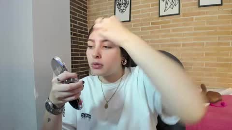 Snapshot of mariam_scott18 chatting on 10, 9, 2025 Mariam online show from 10, 9, 2025