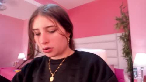 Snapshot of mariam_scott18 chatting on 30, 9, 2025 Mariam online show from 30, 9, 2025