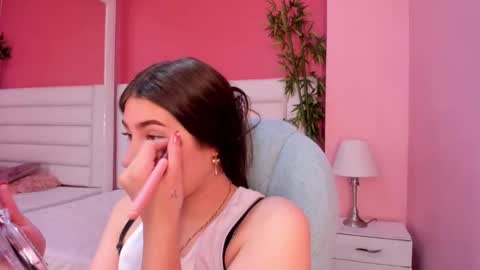 Snapshot of mariam_scott18 chatting on 7, 10, 2025 Mariam online show from 7, 10, 2025