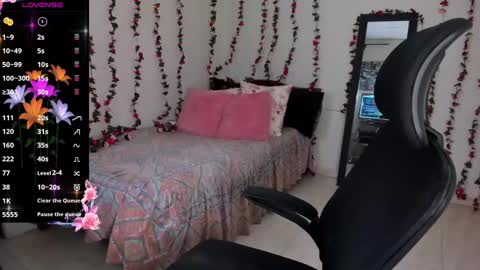 Snapshot of mariamcastillo chatting on 9, 3, 2025 Mariam Castiblanco online show from 9, 3, 2025