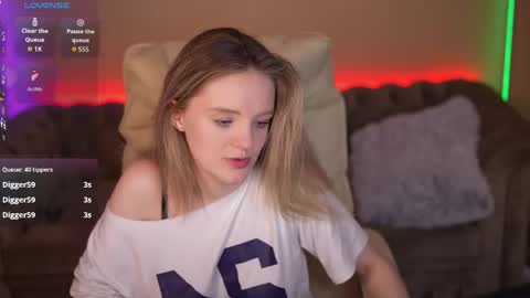 Snapshot of mariamedow chatting on 17, 5, 2026 Maria online show from 17, 5, 2026