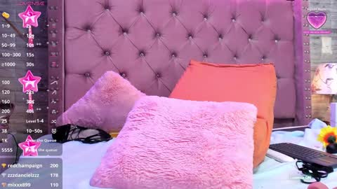 Snapshot of mariamrosse chatting on 5, 1, 2025 Mariam online show from 5, 1, 2025