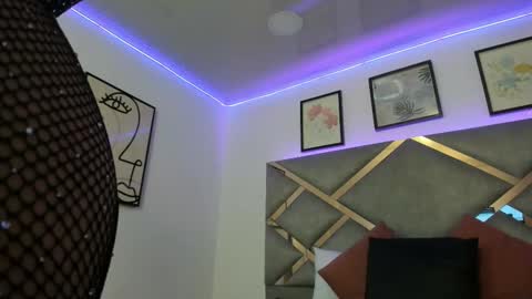 Marian online show from 4, 3, 2025