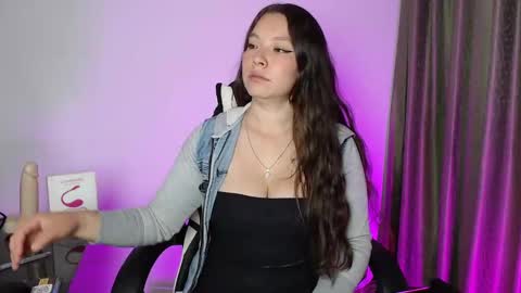 Snapshot of mariana__666 chatting on 4, 10, 2025 mariana__666 online show from 4, 10, 2025