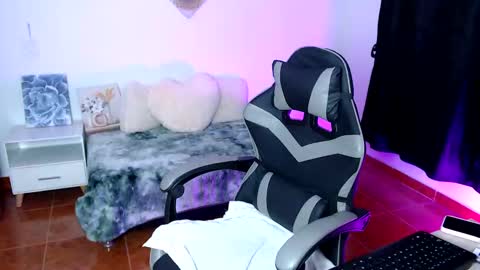 Snapshot of mariana__666 chatting on 12, 10, 2025 mariana__666 online show from 12, 10, 2025