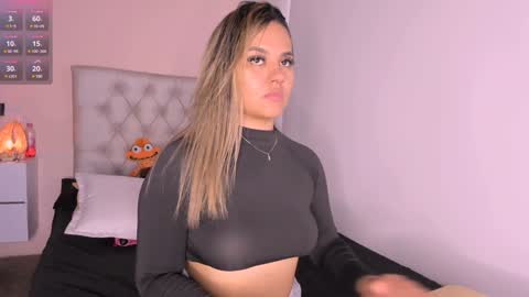 Mariana Roe online show from 27, 12, 2024